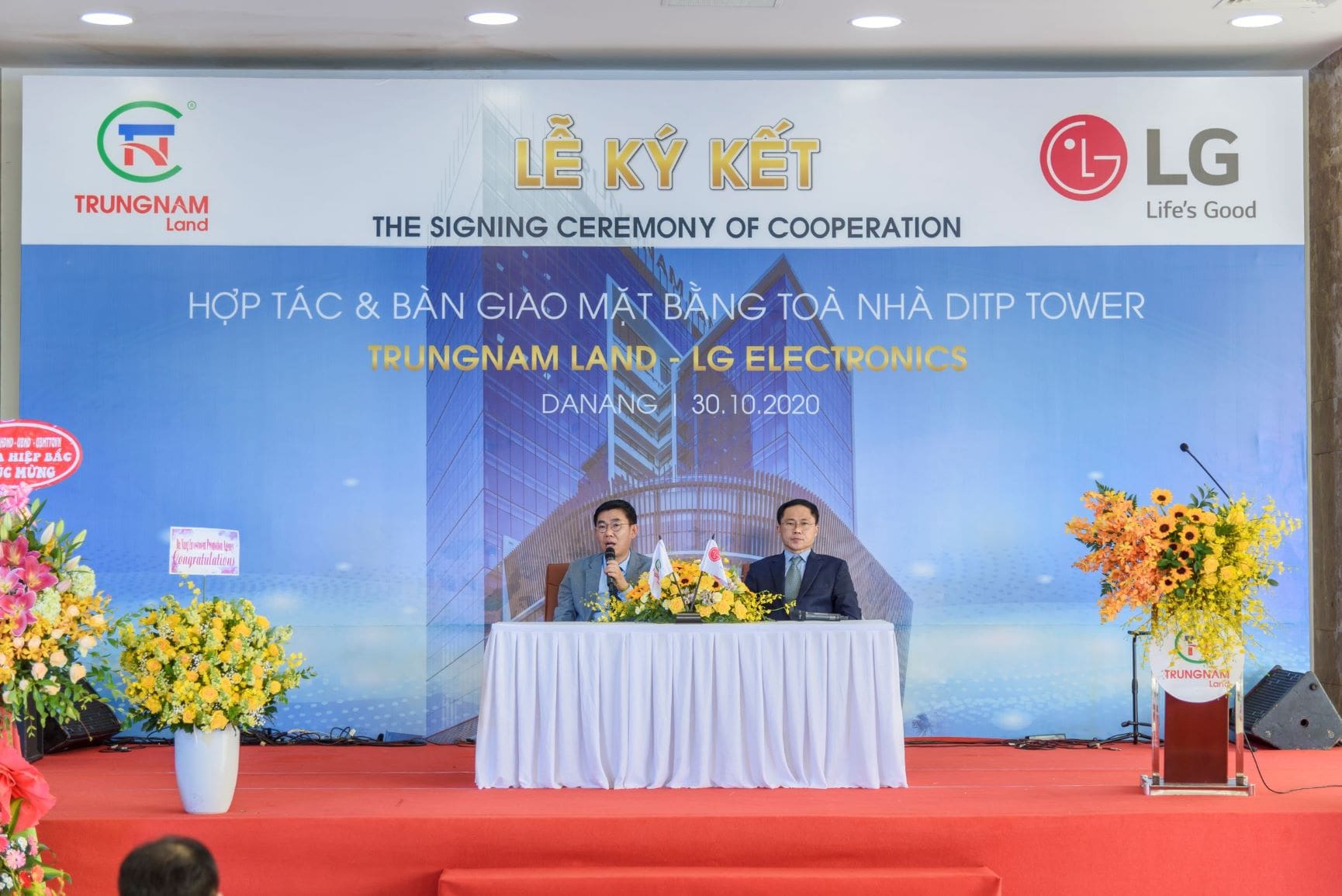 LG Electronics Vietnam officially signed contract to open a Research & Development (R&D) Center at DITP Tower in Da Nang